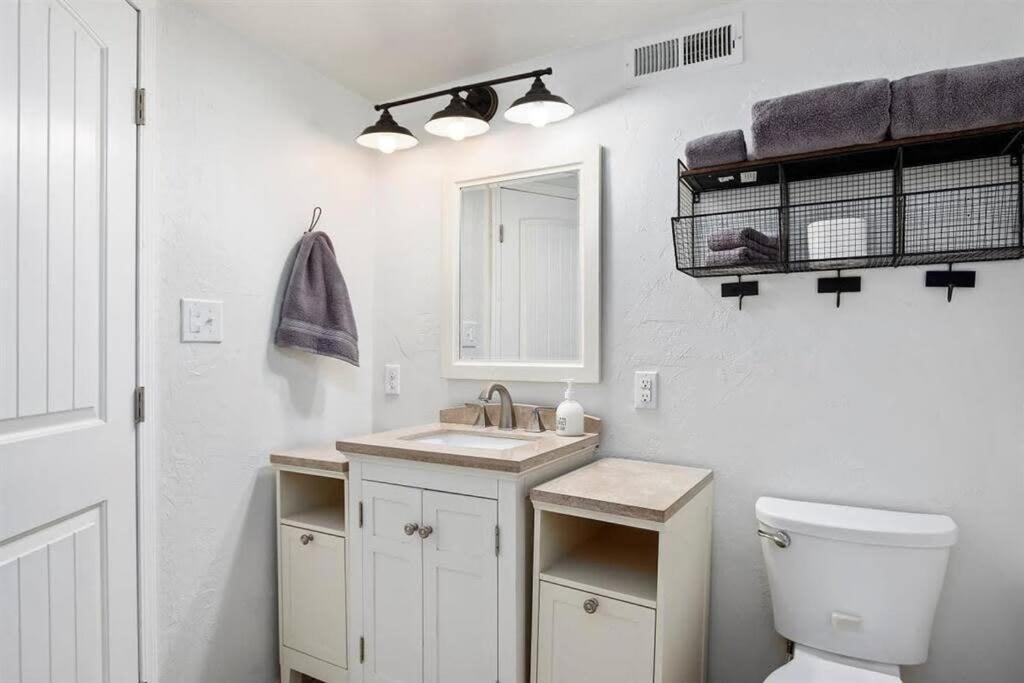 #Stayinmydistrict Twin Falls Pendleton Chic Suite Extérieur photo